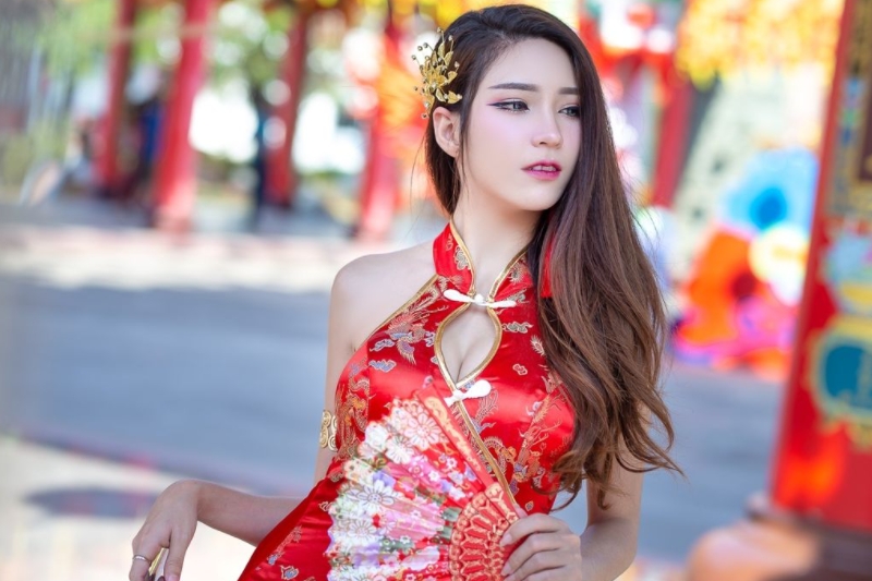 タイの季節イベントでの女の子のコスプレ衣装はどんなものがあるの？
